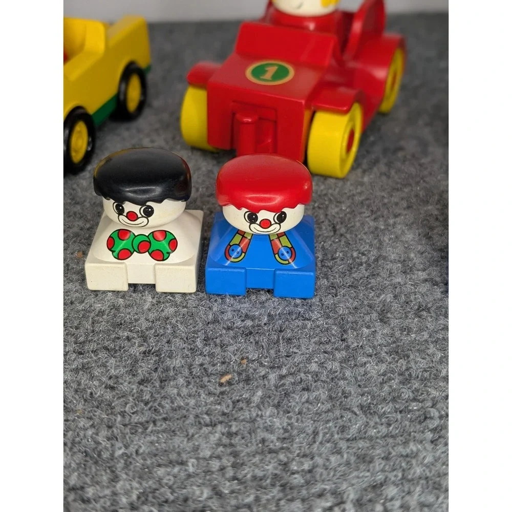 LEGO DUPLO Vintage Lot of 10 Little People Figures‎ Square Base And  3 Vehicles